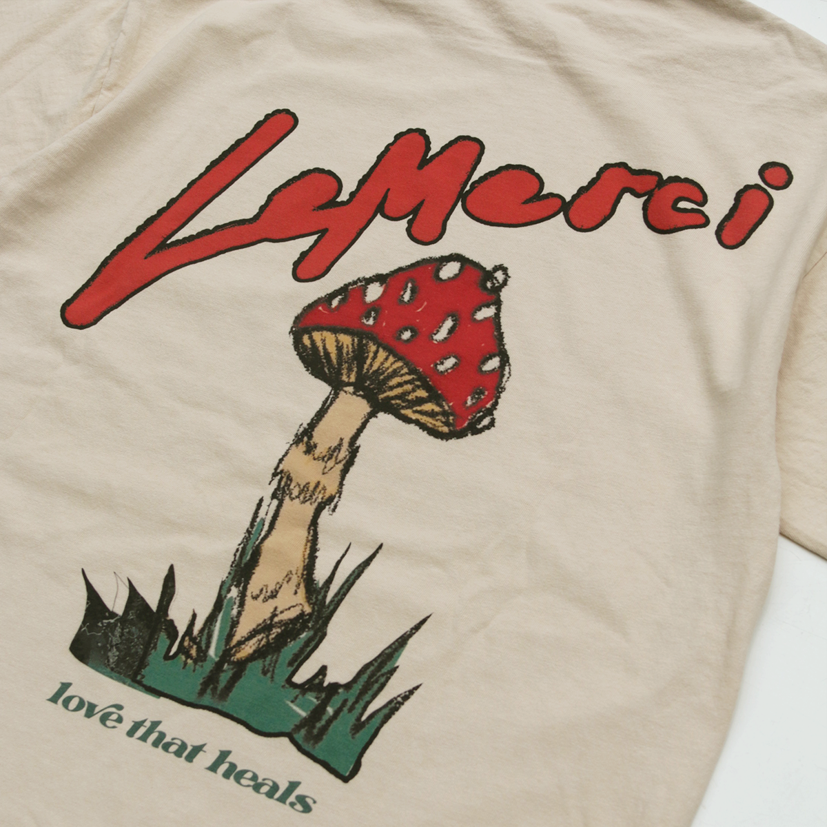 OFF WHITE MUSHROOM GRAPHIC TSHIRT