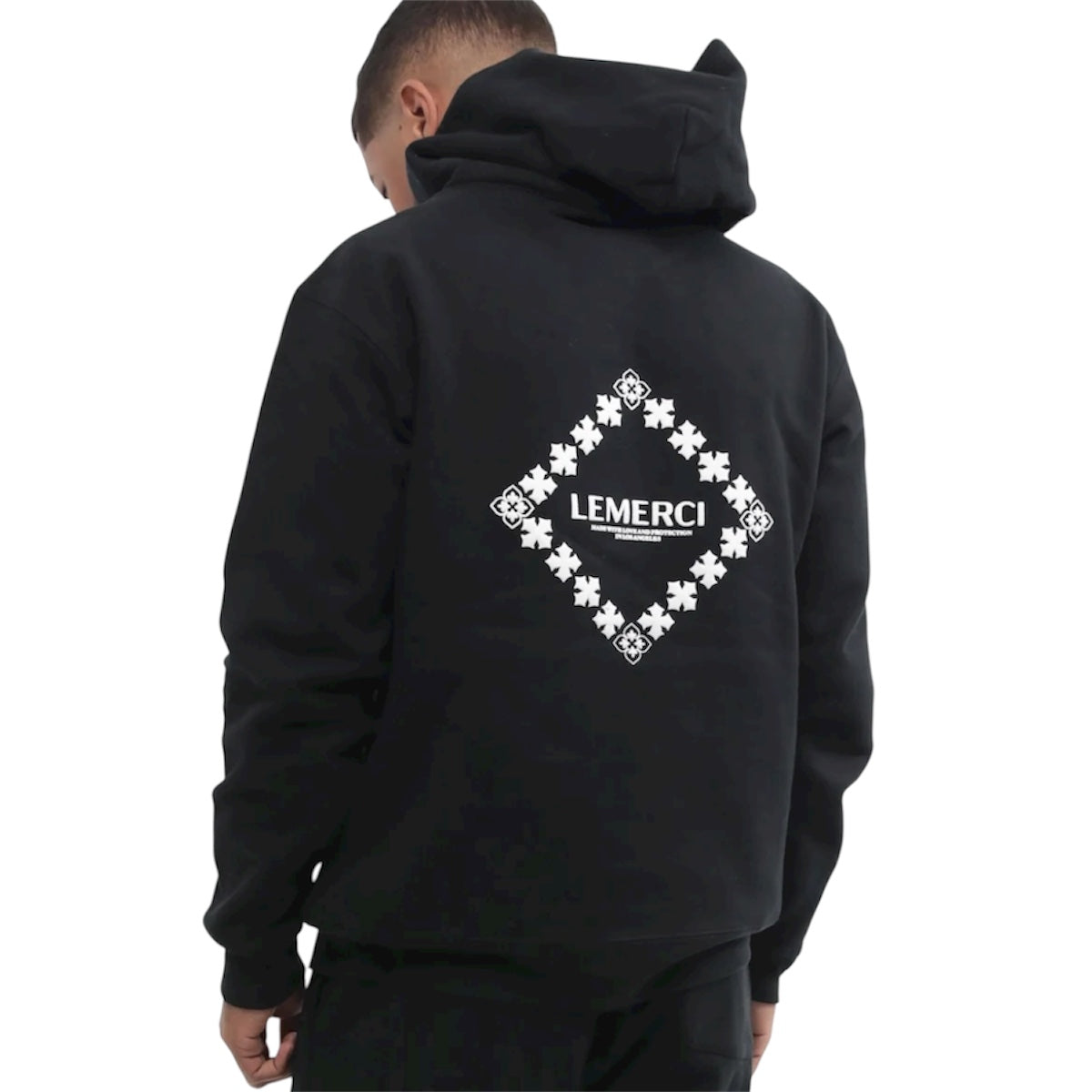 BLACK ESSENTIAL HOODIE